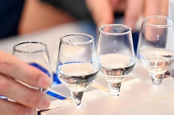 乐牛配资 回流白酒成进口“老二”，真实出口到底有几成？